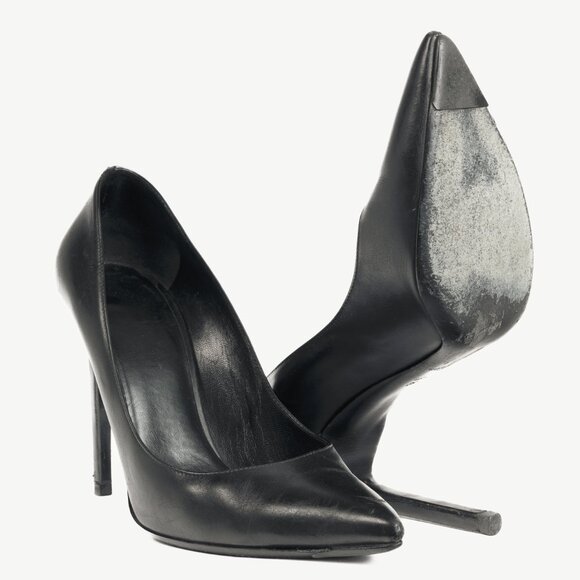 Saint Laurent Black Leather Pointed-Toe Pumps - Picture 4 of 9